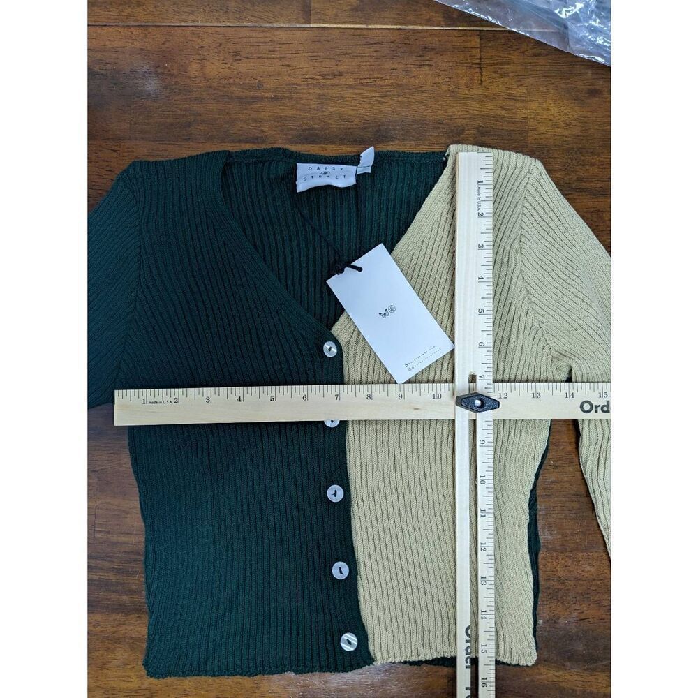 Daisy Street Color Blocked Button Up Top - Picture 6 of 7